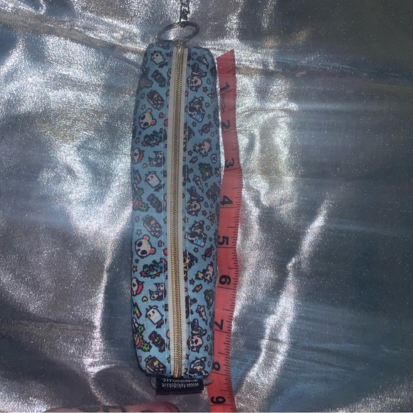 ❌SOLD❌NWOT Tokidoki Skinny Pencil Pouch & Plush Donutella Keyring - Picture 9 of 13
